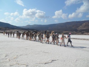 Les scouts dans le désert de Djibouti