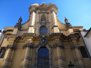 Prague, façade église